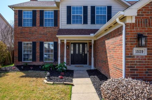 1529 Lindby Dr, Lewisville TX  75028-3624 exterior