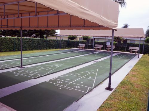 1140 Boxwood Dr, Delray Beach FL  33445-6143 exterior