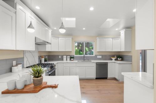 20920 Nez Perce Trl, Los Gatos CA  95033-8829 exterior