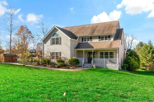 2301 Mohansic Ave, Yorktown Hgts NY  10598-3627 exterior