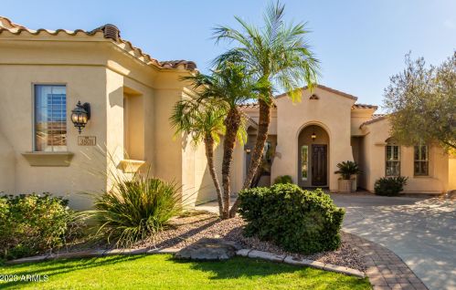 3801 San Mateo Way, Chandler, AZ 85249-5152