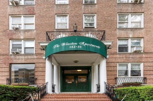 142-35 84th Dr, Jamaica, NY 11435-1842