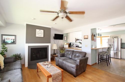 1521 Southland Ave, Oshkosh, WI 54902-4260