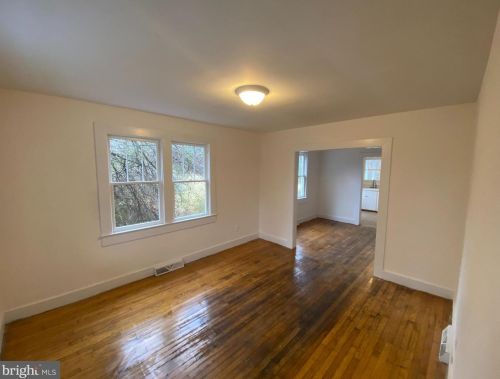 10630 Tidewater Trl, Fredericksburg VA  22408-2087 exterior