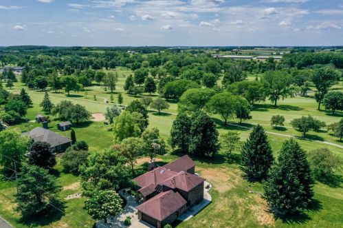 1432 Country Club Ln, Watertown WI  53098-4345 exterior