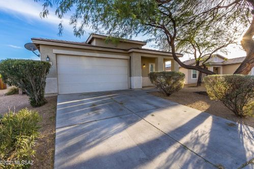 7797 Lees Ferry Ct, Tucson, AZ 85743-5226