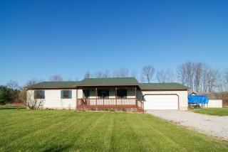 21762 Foster Rd, Rochester, OH 44090-9656