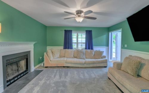 3 Watts Cir, Bybee VA  22963-2051 exterior