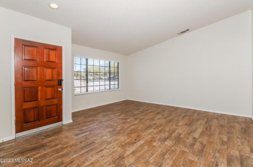 1576 Highsmith Dr, Tucson AZ  85746-3310 exterior