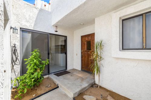 414 Calle El Segundo, Palm Springs, CA 92262-6422