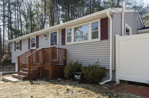 179 Main St, Salem NH  03079-1830 exterior