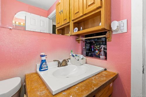 1926 Dallas St, Denver CO 80230-6550 exterior