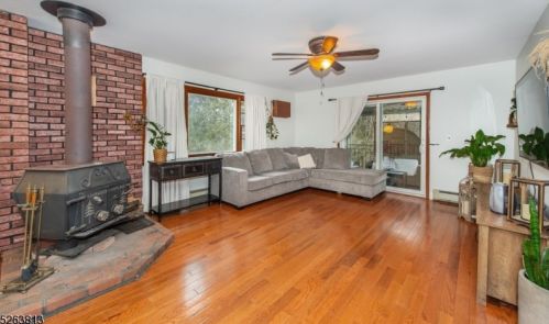 115 Ford Rd, Parsippany NJ  07834-1314 exterior