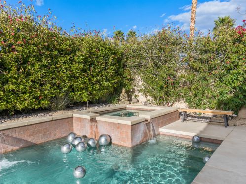 50040 Malaga Ct, La Quinta CA  92253-8918 exterior
