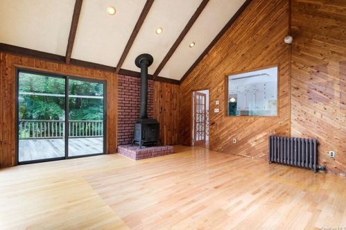 3388 Old Yorktown Rd, Yorktown Hgts NY  10598-1109 exterior