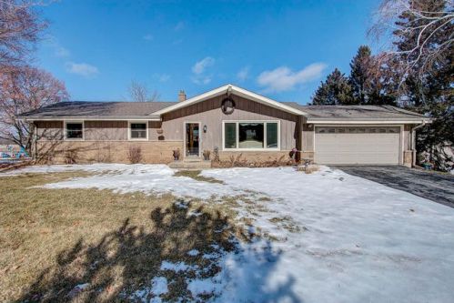 12010 Eau Galle Rd, Caledonia, WI 53108-9515