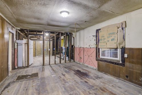 3941 Golden Gate Ave, Santa Rosa, CA 95407-6644