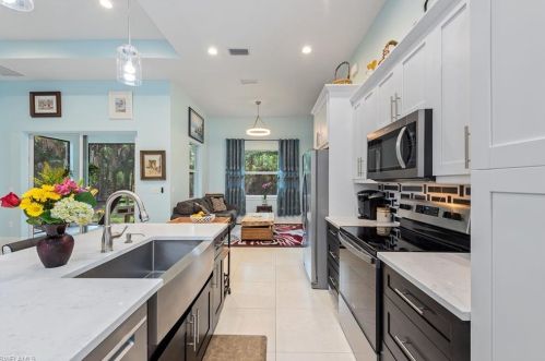 4875 20th Ave, Naples FL  34117-9194 exterior