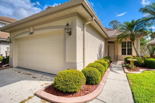 1385 River Oaks Ct, Oldsmar, FL 34677-4829