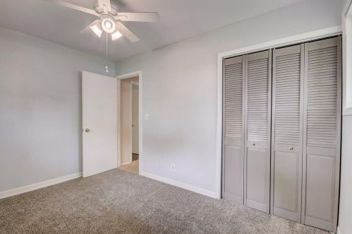 12130 44 Ave, Kenosha WI 53144-1353 exterior