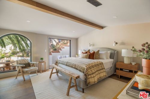 328 Poquito Ln, Topanga CA  90290-3547 exterior