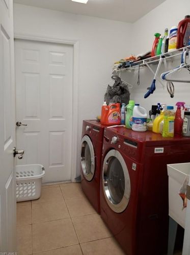 507 Aspen Ave, Lehigh Acres FL 33974-9613 exterior