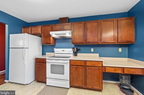 220 Musket Ln, Locust Grove VA  22508-5516 exterior