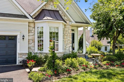 713 Village Ave, Collegeville, PA 19426-4168
