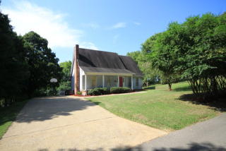 105 Flower Ln, Paris TN  38242-4708 exterior