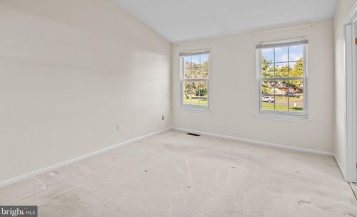 51 Portsmouth Ct, Southampton PA 18966-2620 exterior