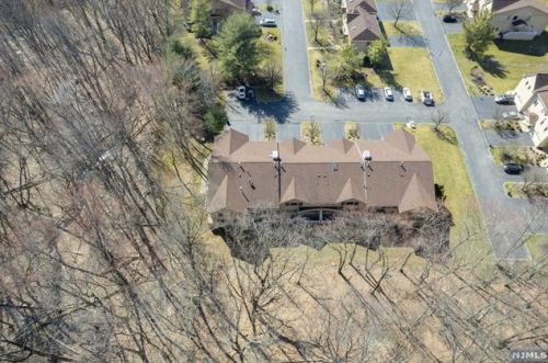 28 Rio Vista Dr, Allendale NJ 07401-1619 exterior