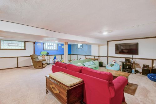 8481 Arborcrest Dr, Cincinnati OH 45236-1428 exterior