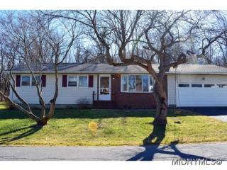 15 Edgewood Dr, Whitesboro NY  13492-1903 exterior