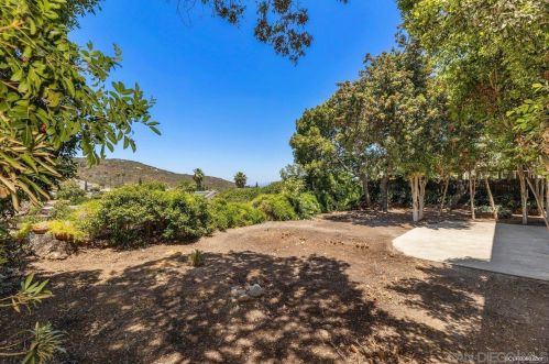 8576 Harwell Dr, San Diego, CA 92119-1917