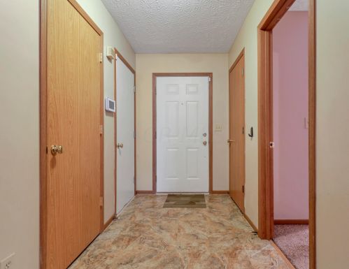 466 Hannifin Dr, Blacklick, OH 43004-8009