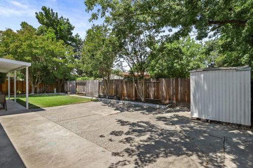 1429 Montclair Dr, Modesto CA  95350-0647 exterior