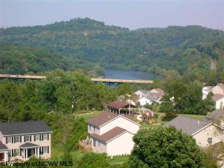 2006 Bryanna Ct, Morgantown, WV