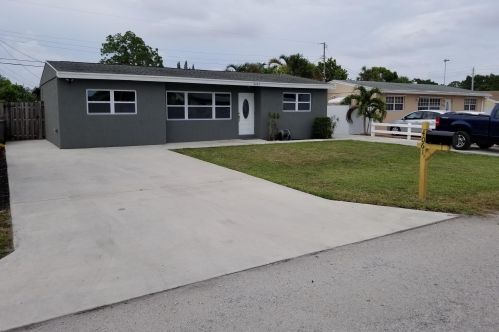 4061 Colt Ln, West Palm Beach, FL 33406-2934