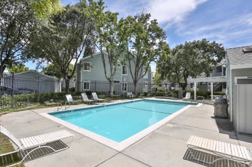1596 Thornleaf Way, San Jose CA  95131-2968 exterior