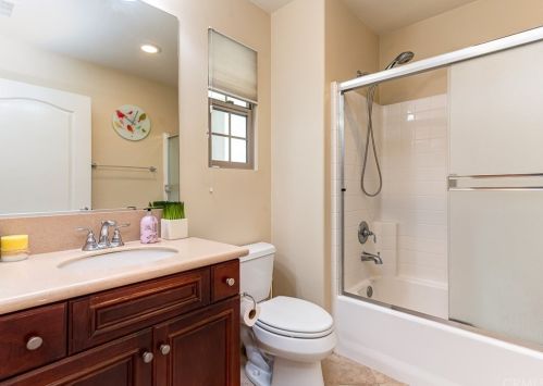 98 Talisman, Irvine CA  92620-3843 exterior