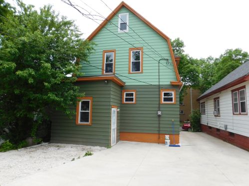 911 37, Milwaukee WI 53215-1418 exterior