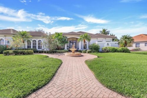 8072 Tiger Lily Dr, Naples, FL 34113-2637