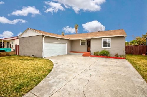 1037 Ash Ave, Fullerton, CA 92833-4116