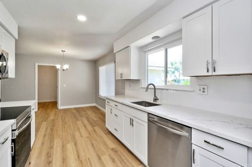 2428 3rd St, Madera CA  93637-4254 exterior