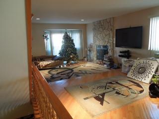 46 Dina Ct, Staten Island NY  10306-1132 exterior
