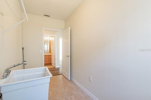 200 Albany Dr, Kissimmee FL 34758-2204 exterior