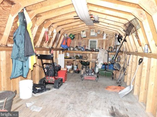 21 Holly Ct, Lees Cross Roads PA  17257-8749 exterior