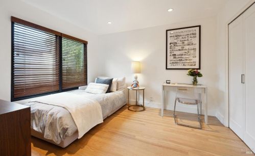277 Santa Rosa Ave, Sausalito CA  94965-2042 exterior