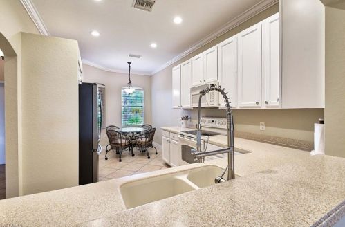 14346 Manchester Dr, Naples FL  34114-8626 exterior
