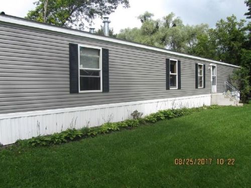 6469 Swamp Rd, Byron, NY 14422-9764